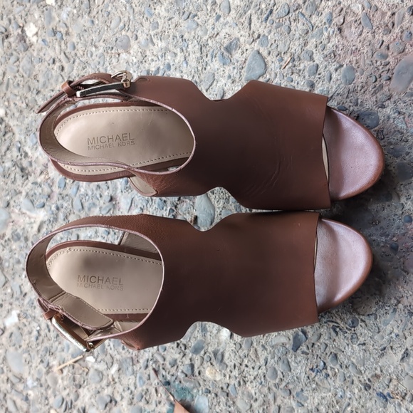 Michael Kors Women's Josephine Leather Toe wedge heel - Picture 3 of 5